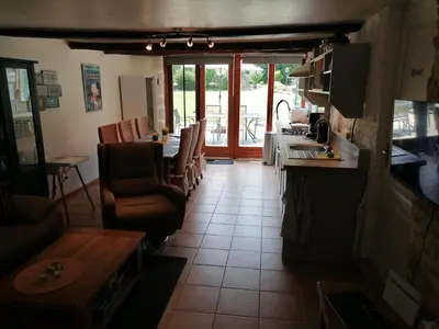 Cuisine ou kitchenette dans l'établissement La Brenatière
