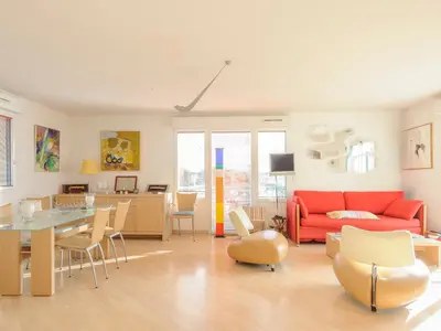 Coin salon dans l'établissement Duplex 4 pièces, balcon, 6 pers, Châtelaillon-Plage, Wi-Fi - FR-1-258-204