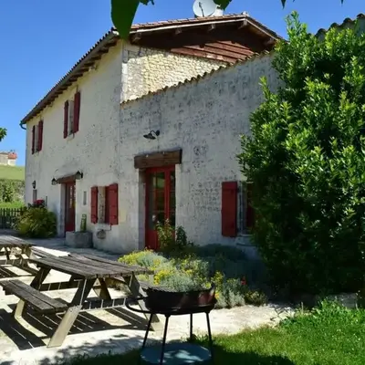 Ancien Moulin Rénové avec Piscine et Jardin