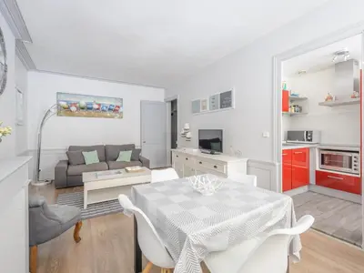 Plan de l'établissement Appartement T2 lumineux à deux pas du Vieux Port, La Rochelle – tout confort, Wi-Fi, proche commerces - FR-1-258-205