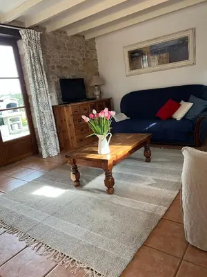 Coin salon dans l'établissement 3 self-contained gites with pool and games room