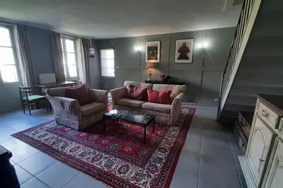 Coin salon dans l'établissement Beautiful, luxurious and ideally situated cottage