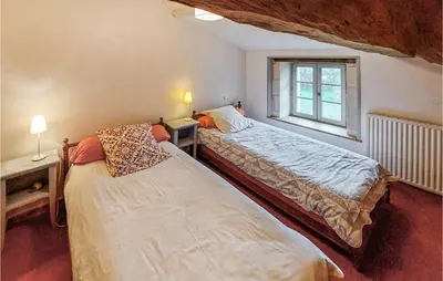Un ou plusieurs lits dans un hébergement de l'établissement Gorgeous Home In Geay