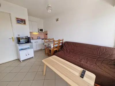 Cuisine ou kitchenette dans l'établissement Studio 4 pers avec Wifi et Animaux admis à Châtelaillon-Plage - FR-1-706-10