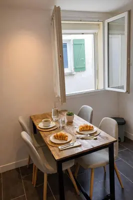 Nourriture dans l'appartement ou à proximité