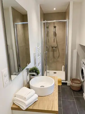 Salle de bains dans l'établissement Havre de paix lumineux et cosy au calme proche du centre avec TV et Wifi