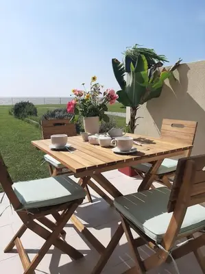 Balcon ou terrasse dans l'établissement Studio-terrasse 3* bord de mer Châtelaillon plage