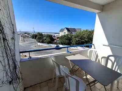 Balcon ou terrasse dans l'établissement SE118 Studio 4 personnes Châtelaillon-Plage / Port - FR-1-706-14