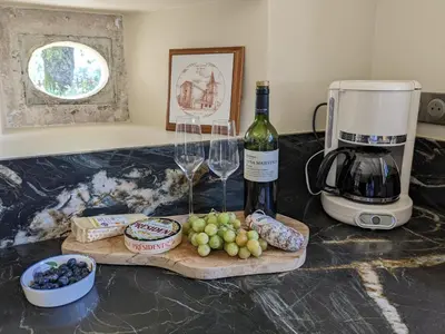 Boissons dans l'établissement Beautifully renovated Farmhouse with private pool
