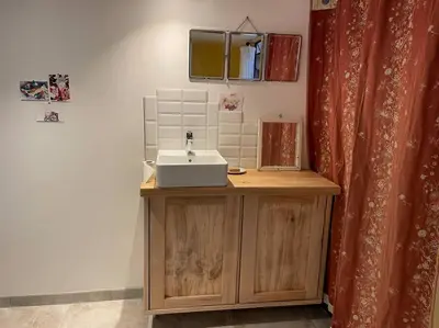 Plan de l'établissement appartement Loft-atelier à Vivonne