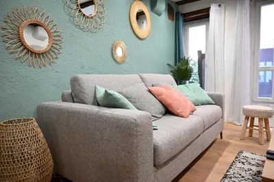 Coin salon dans l'établissement Maison avec spa dans l'hyper centre de Poitiers