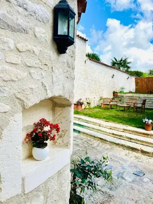 Jardin de l'établissement Les Dames Jeannes