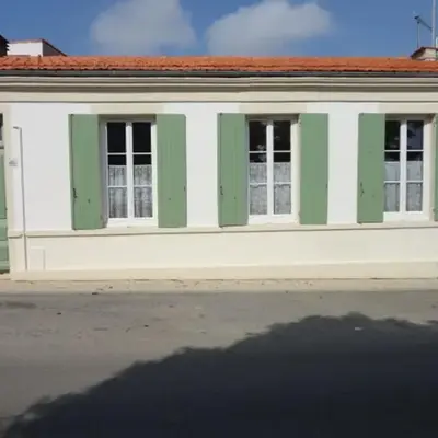 Maison de pêcheur en bord de mer à Fouras
