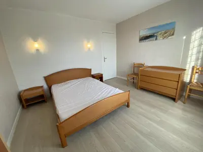 Un ou plusieurs lits dans un hébergement de l'établissement Maison de Ville à Fouras avec Jardin et Garage, Proche Plages - FR-1-709-38