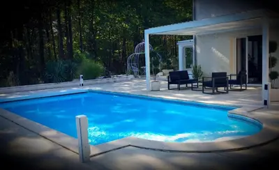 Piscine de l'établissement Sejour a beaubaton ou située à proximité