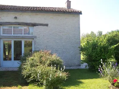 Jardin de l'établissement Le gite de battreau