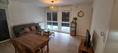 Télévision ou salle de divertissement dans l'établissement Charming 45m in Aytré - near La Rochelle