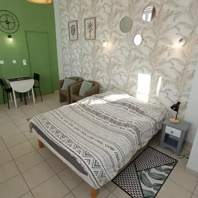 Lumineux appartement en RDC près port de plaisance