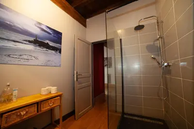 Salle de bains dans l'établissement Pont Vieux